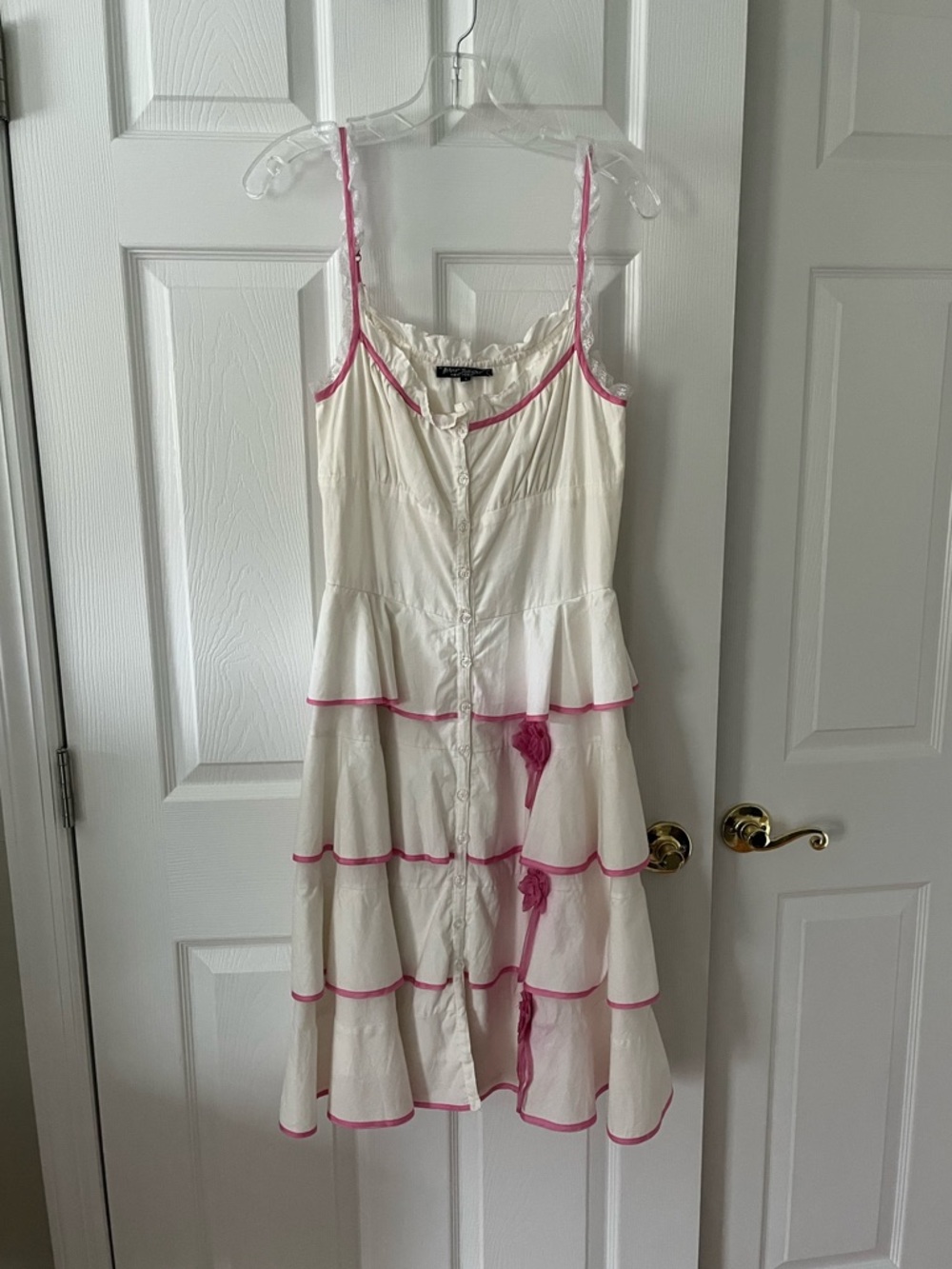 Betsey Johnson white and pink midi dress size 4